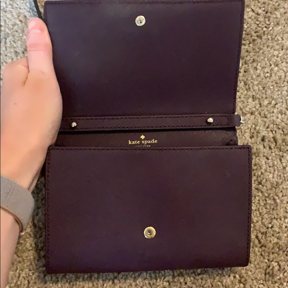 Kate Spade mini cross body (wallet INCLUDED) - Picture 5 of 9